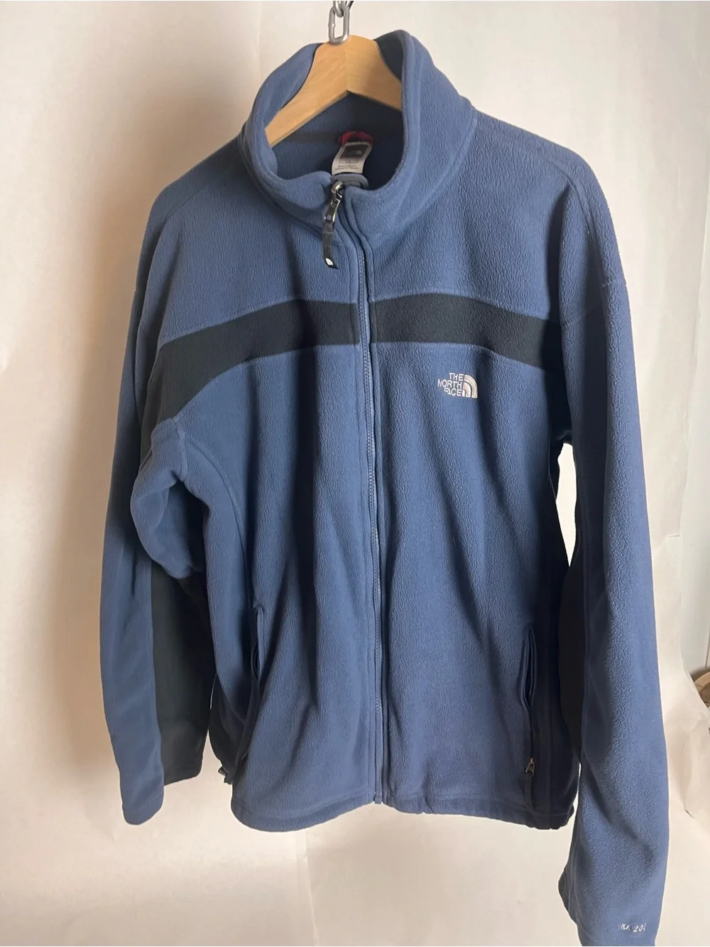 The North Face Men's Slate Blue Full-Zip Fleece Jacket with Black Stripe